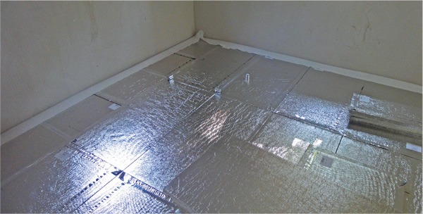 3. Schritt Innenausbau Boden mit zusätzlicher Schüttung Vakuumlösung AGITEC AG 3. Schritt Innenausbau Boden mit zusätzlicher Schüttung Vakuumlösung AGITEC AG
